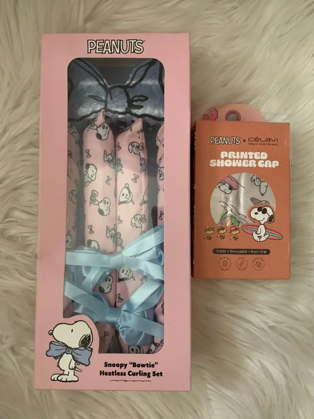 PEANUTS Snoopy Heatless Curling & Shower Cap Set